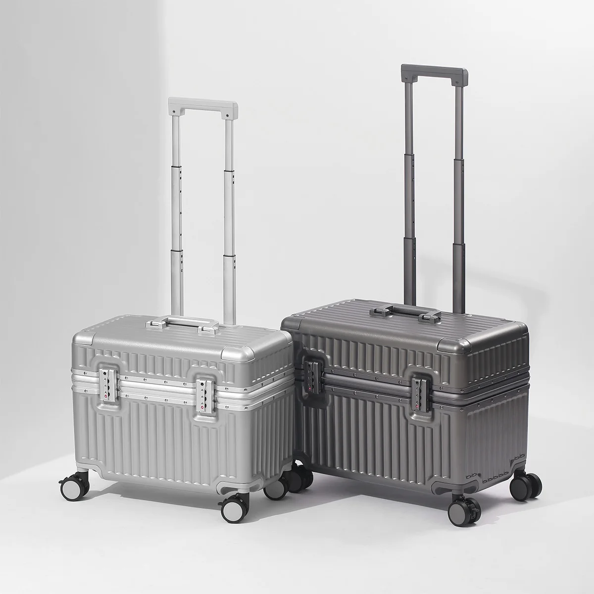 Aluminum Frame Carry On Luggage - 18 inç Alüminyum Çerçeveli Valiz, TSA