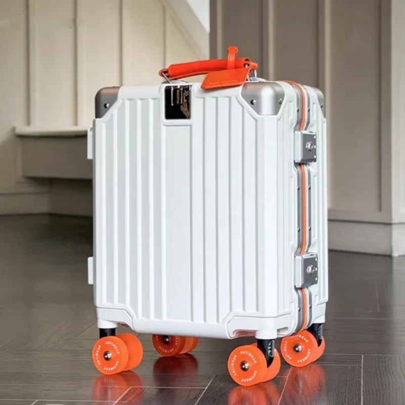 14 inçlik, TSA kilitli, alümin - Aluminum Frame Carry On Luggage incelemesi ve fiyatı